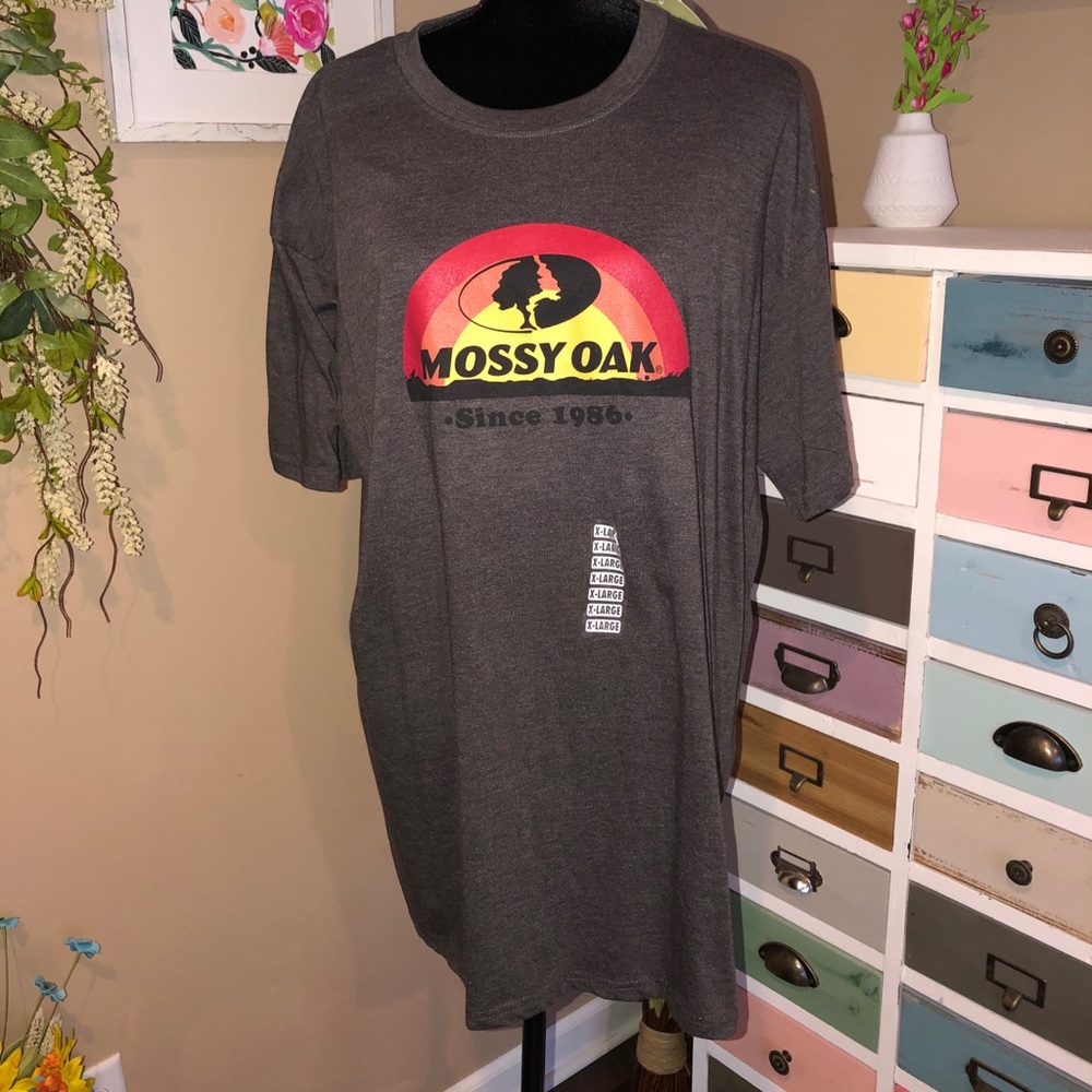 🆕 🖤 3/$20! Mossy Oak Tee